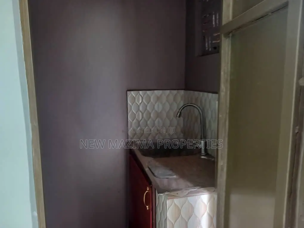 1bdrm House in Nsambya Town, Division A for rent