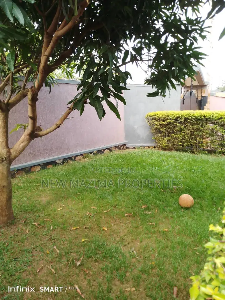 Mini Flat in Busabaala Heights, Division A for sale