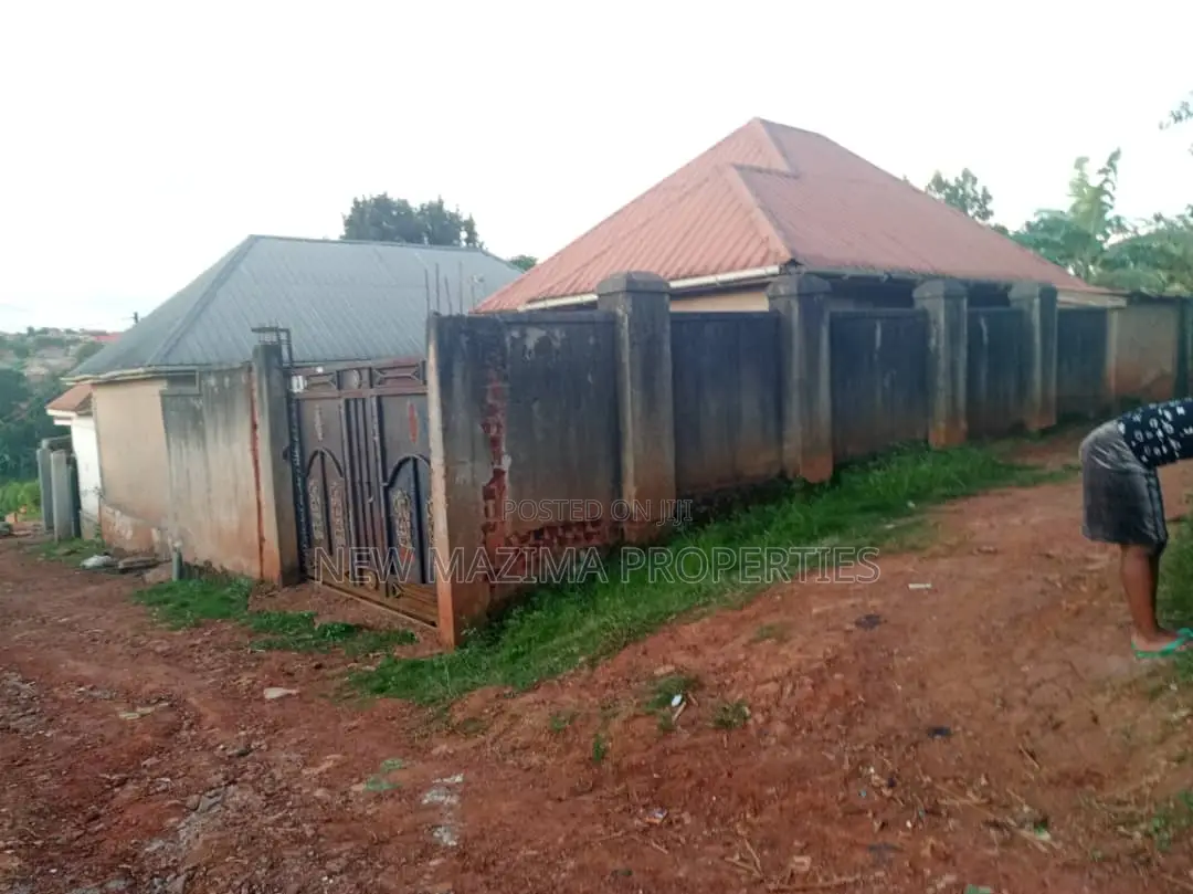 3bdrm House in Nansana Bujjuko Town, Division A for sale