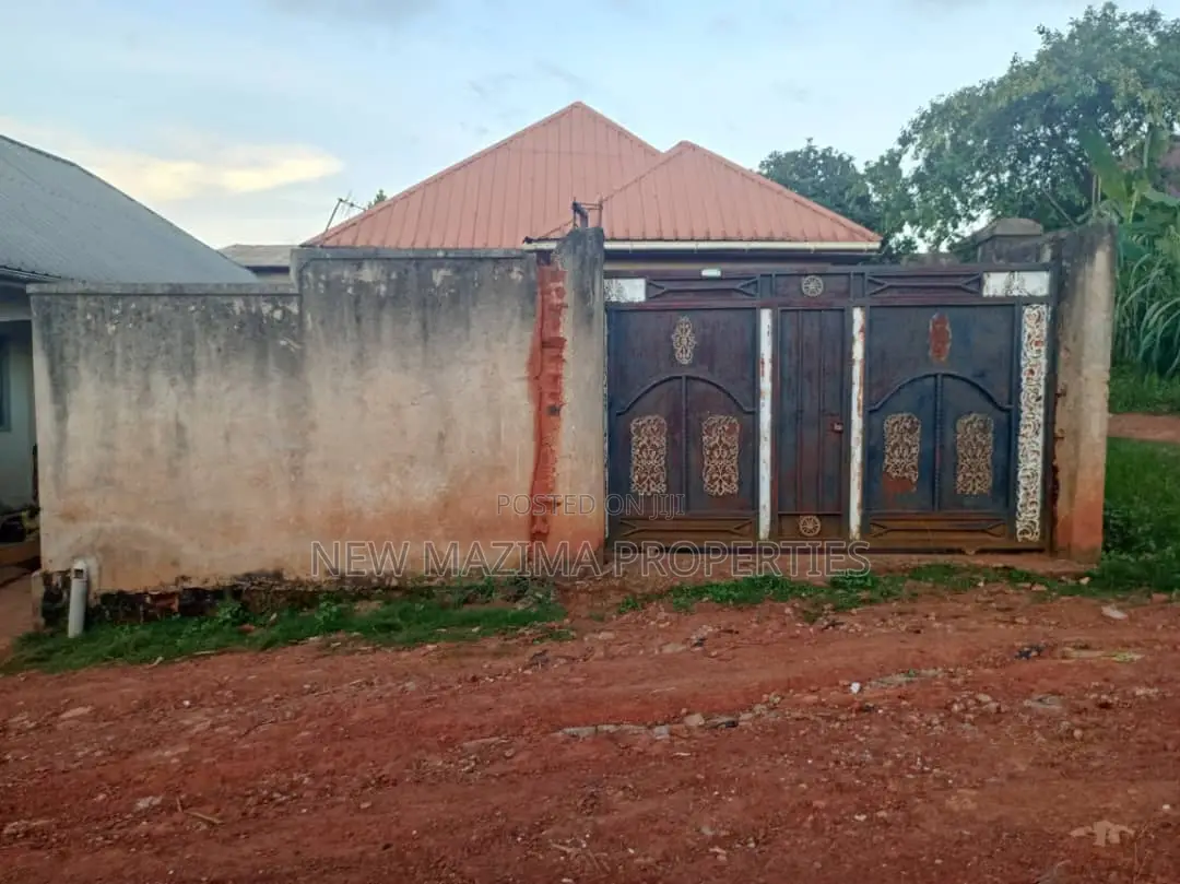 3bdrm House in Nansana Bujjuko Town, Division A for sale