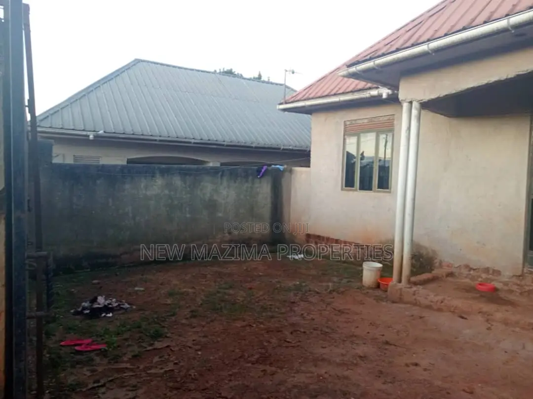 3bdrm House in Nansana Bujjuko Town, Division A for sale