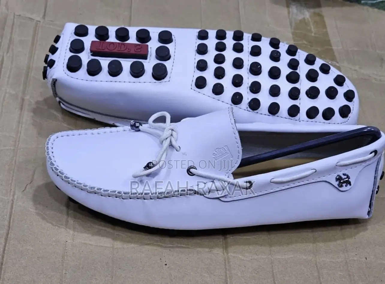 Original Men’S White Tod’S Moccasins