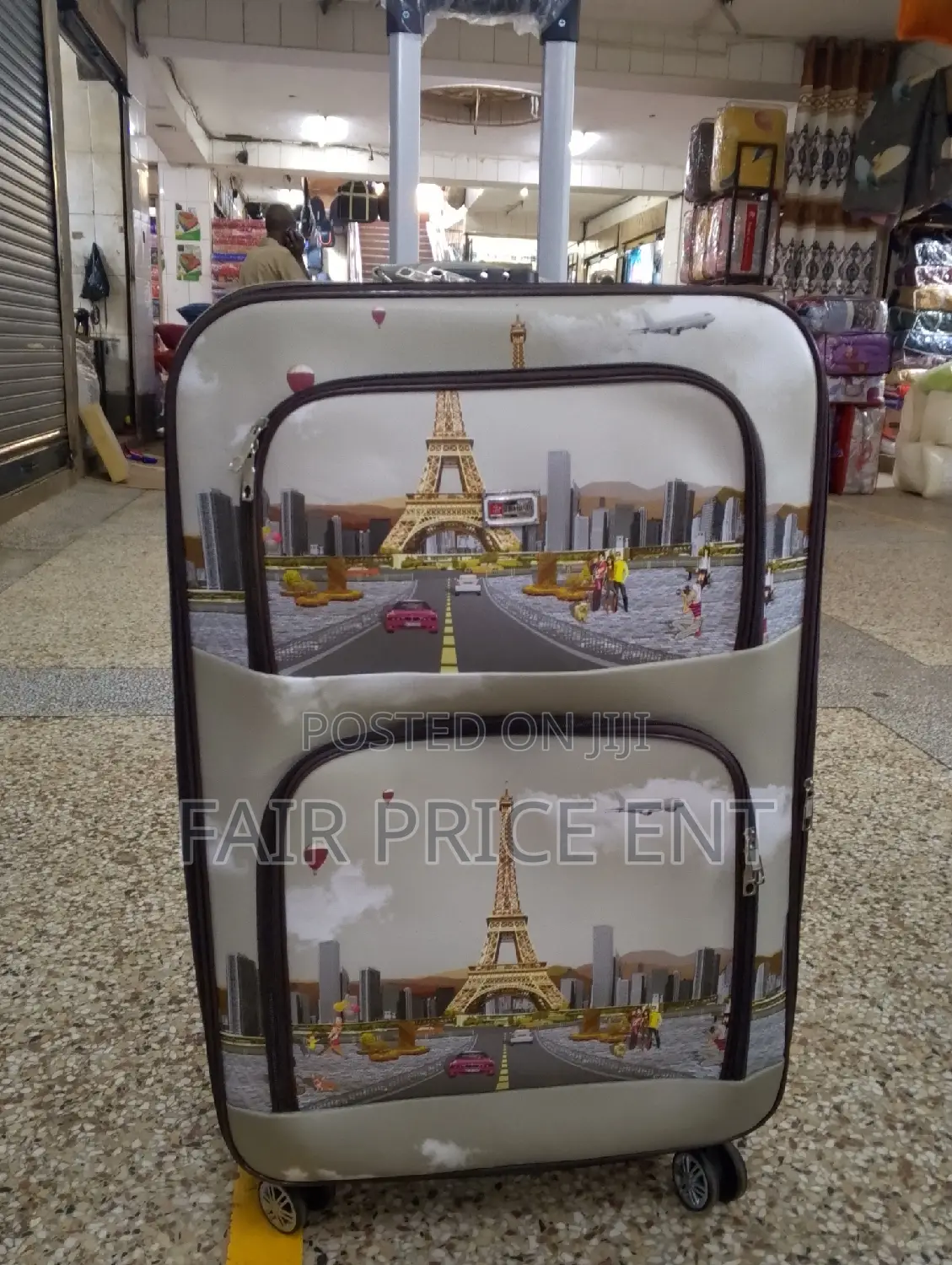 Luxury Traveling Suitcases. Large.( White)