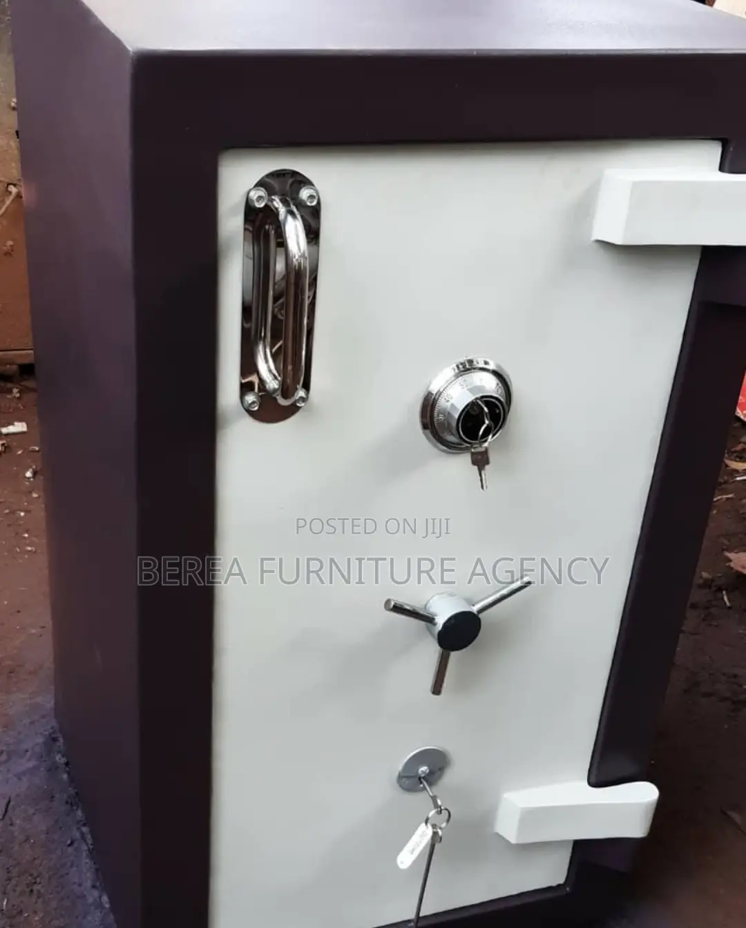 4 Feet Office Safe (800kgs)