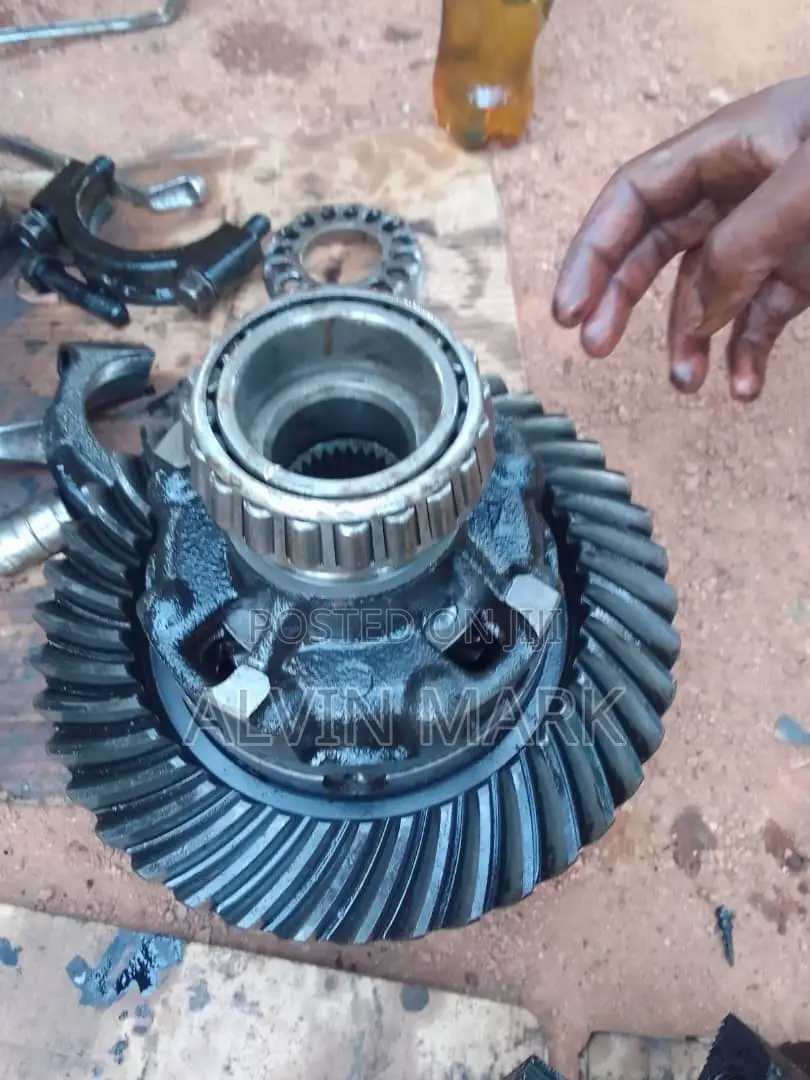 Professional Mechanic and Spare Parts Supplier