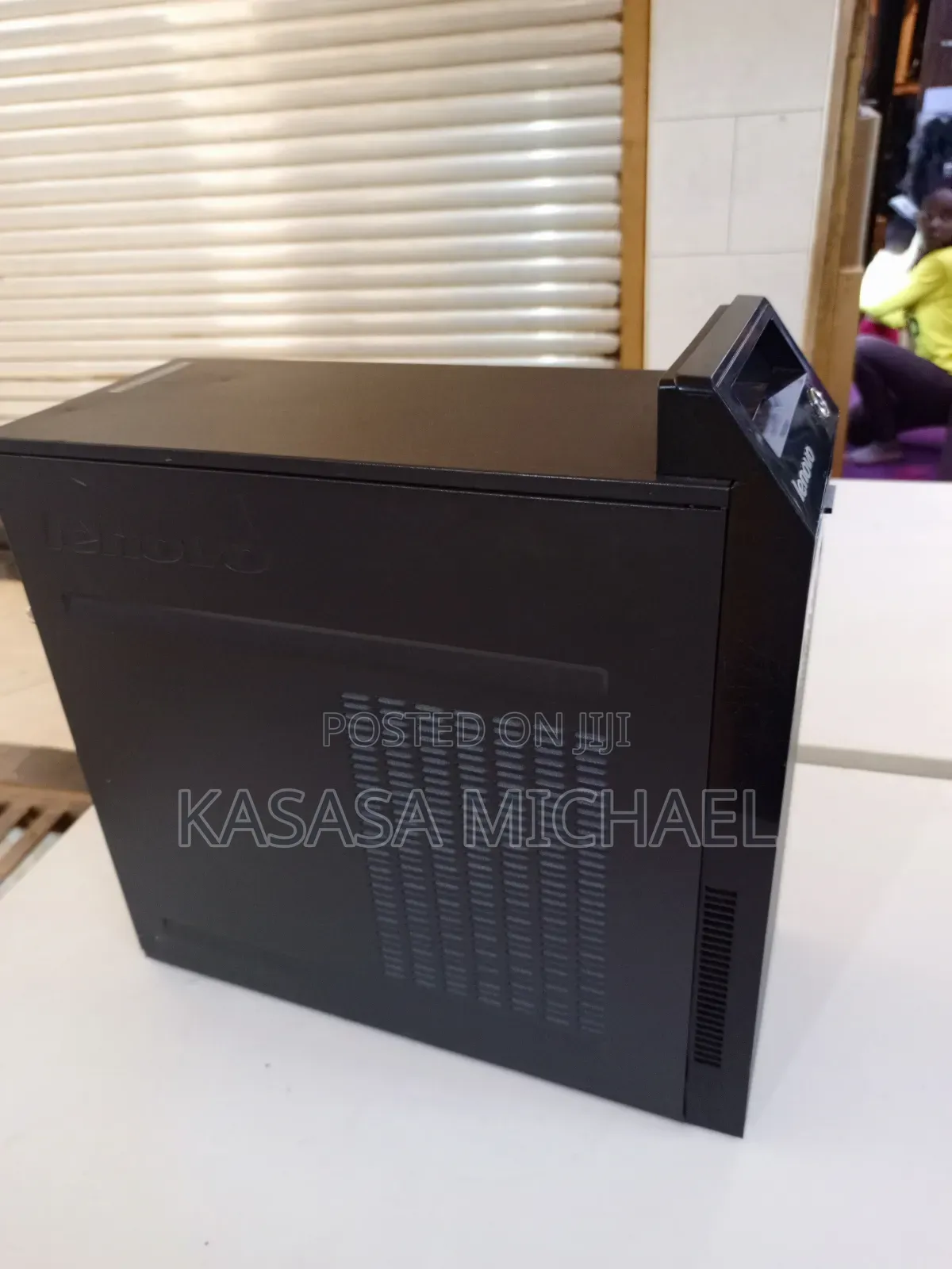 Desktop Computer Lenovo ThinkCentre 24 4GB Intel Core I3 HDD 500GB