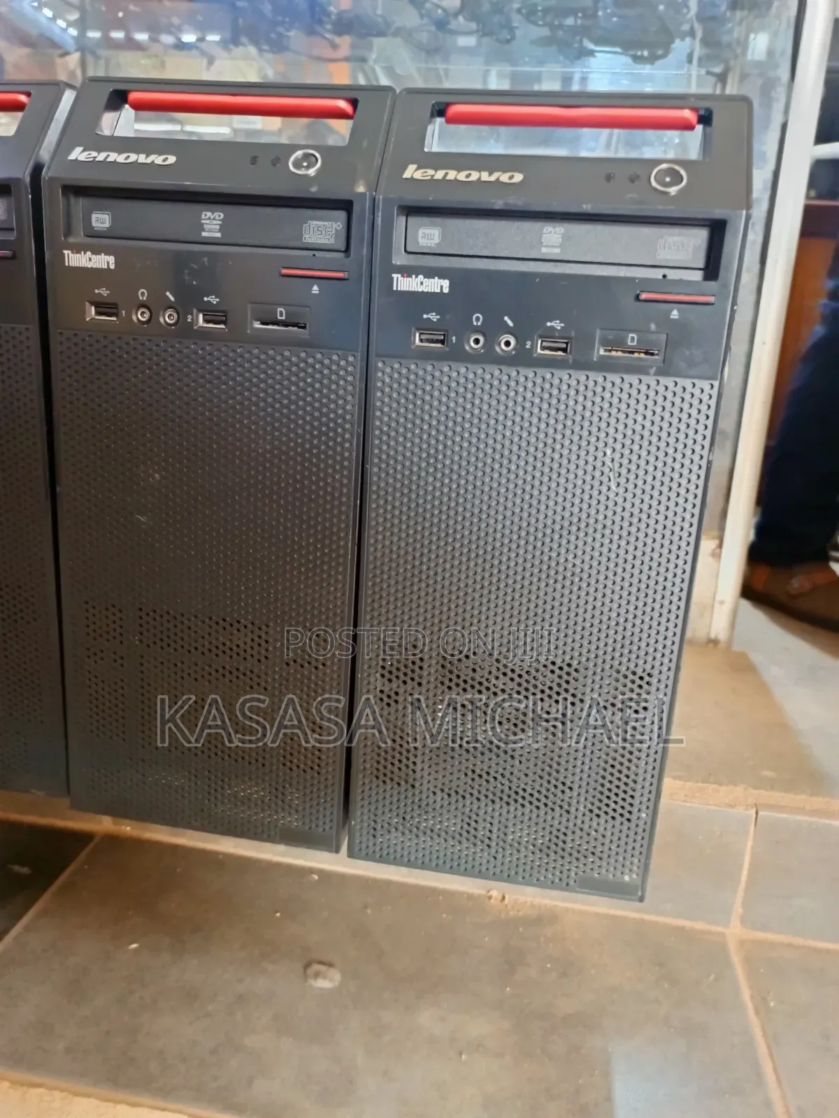 Desktop Computer Lenovo ThinkCentre 24 4GB Intel Core I3 HDD 500GB