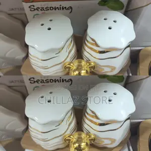 Glass Salt Pepper Shakers Bottle