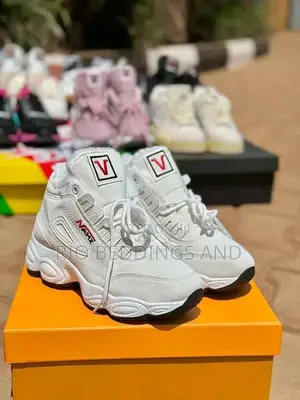 Ladies Sneakers Shoes