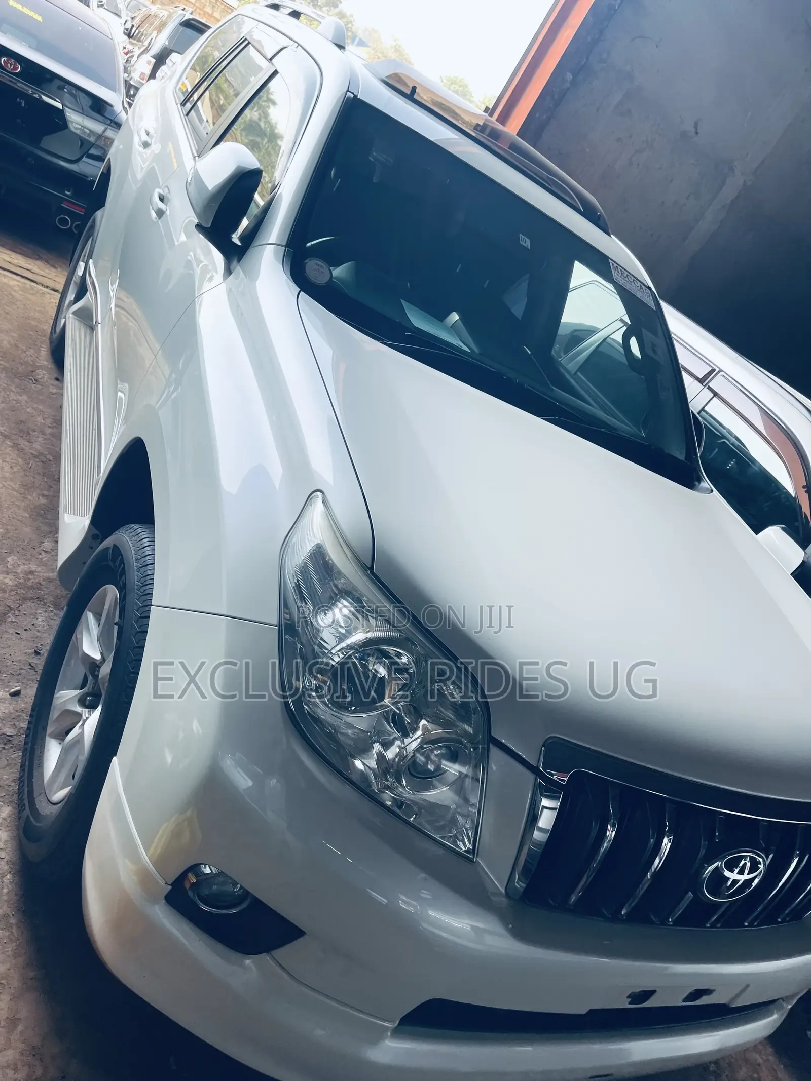 Toyota Land Cruiser Prado 2012 White