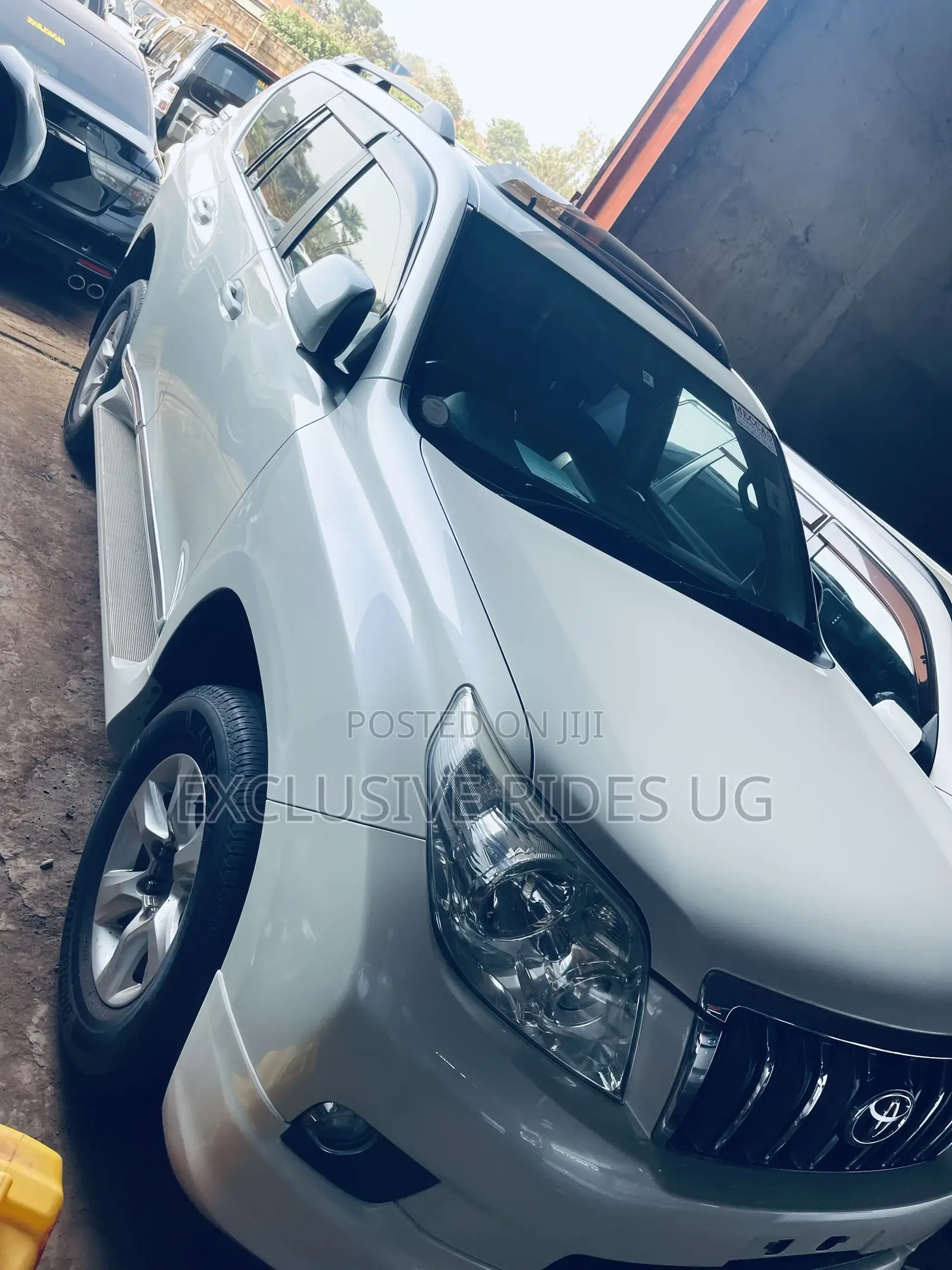 Toyota Land Cruiser Prado 2012 White