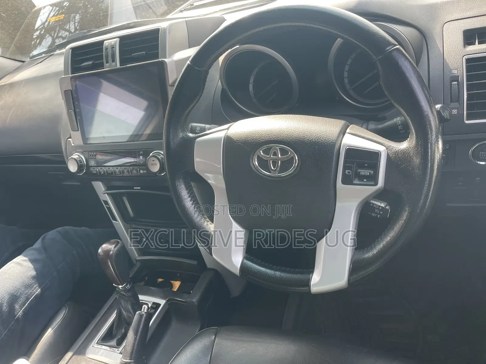 Toyota Land Cruiser Prado 2012 White
