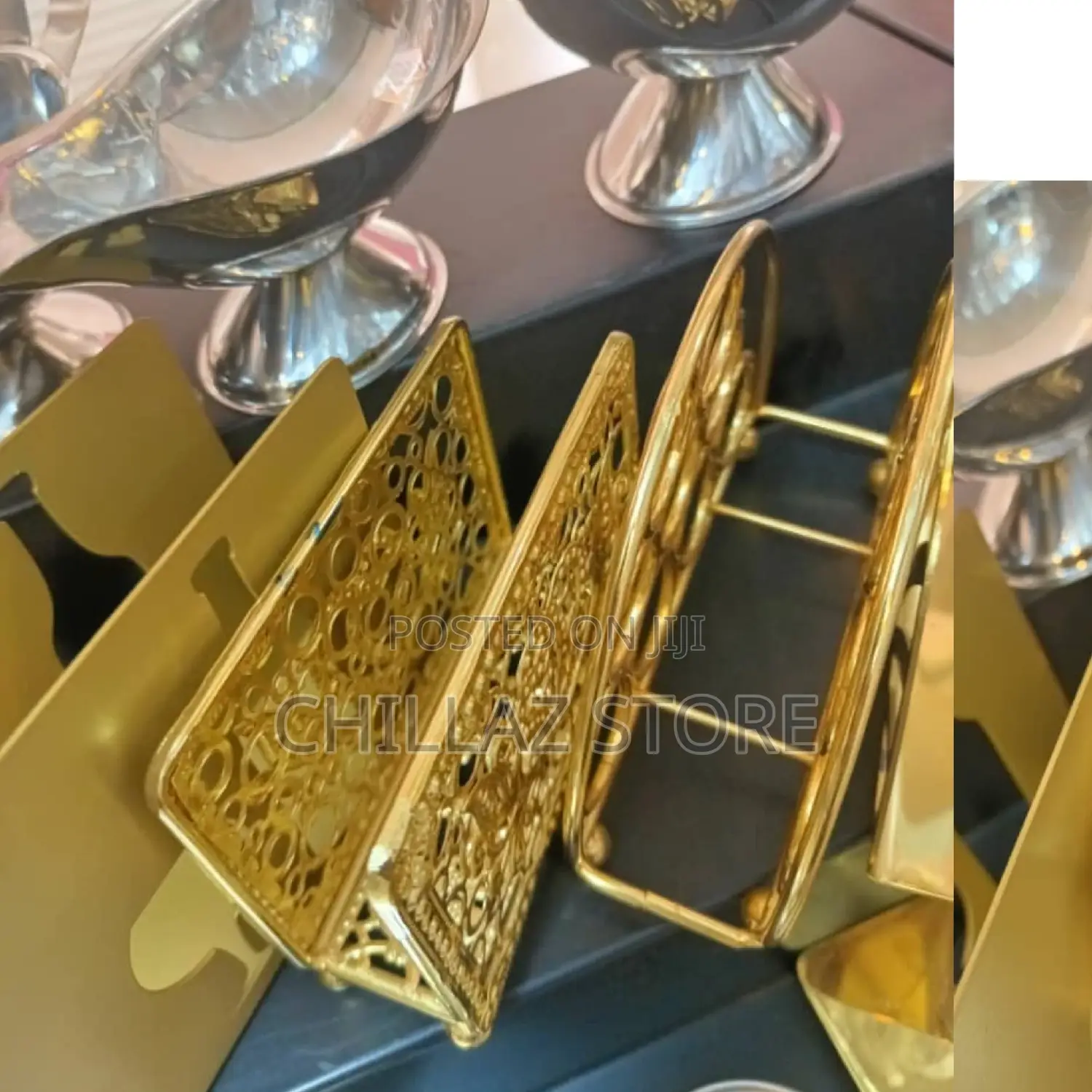 Gold Tissue Holder