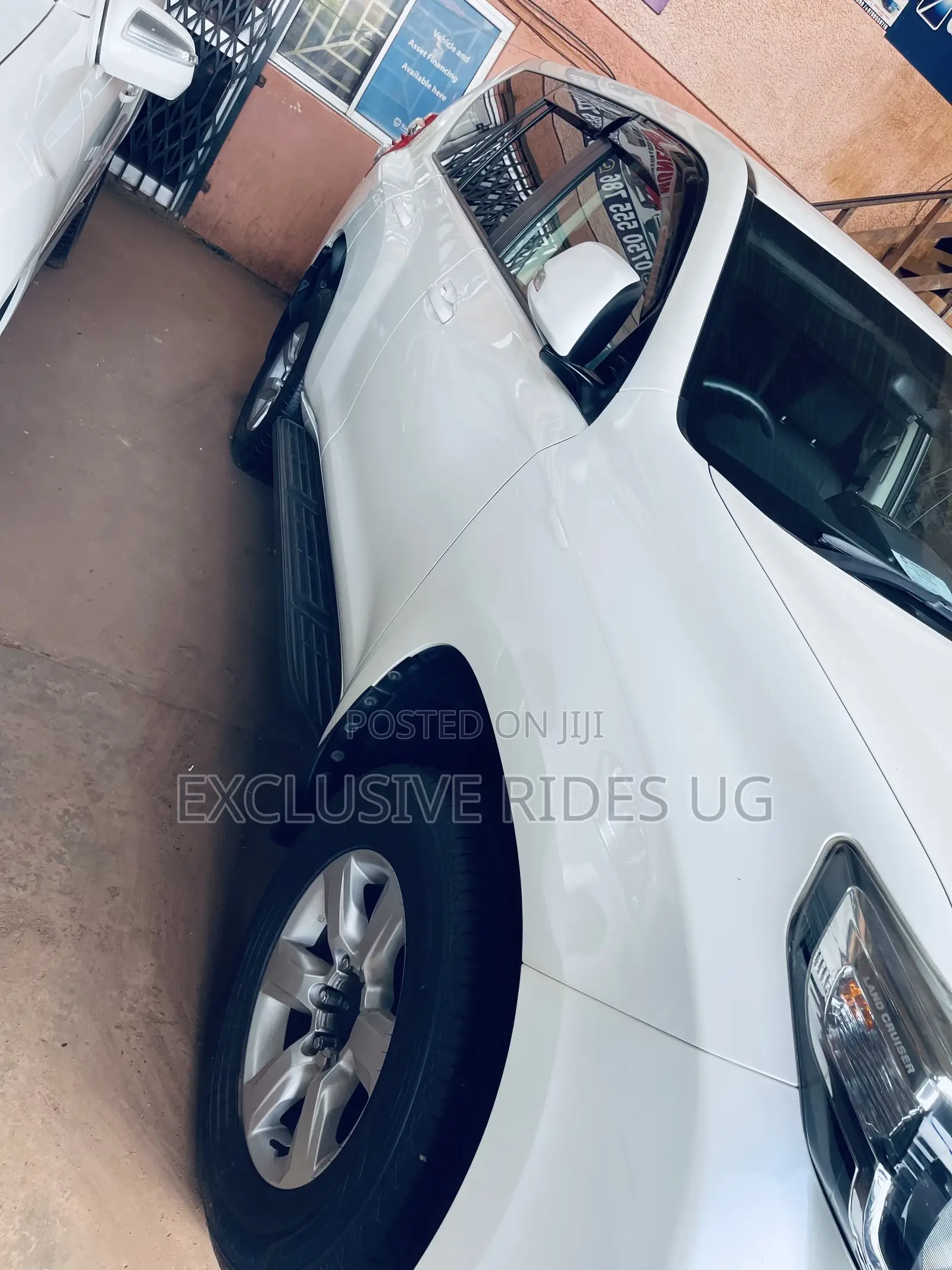 Toyota Land Cruiser Prado 2016 White