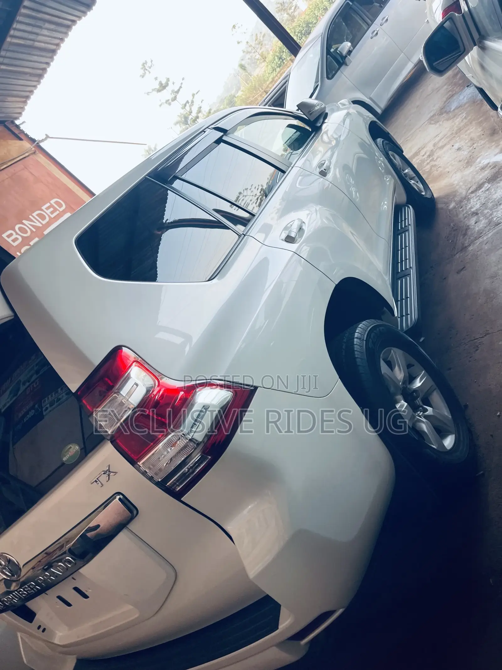Toyota Land Cruiser Prado 2016 White