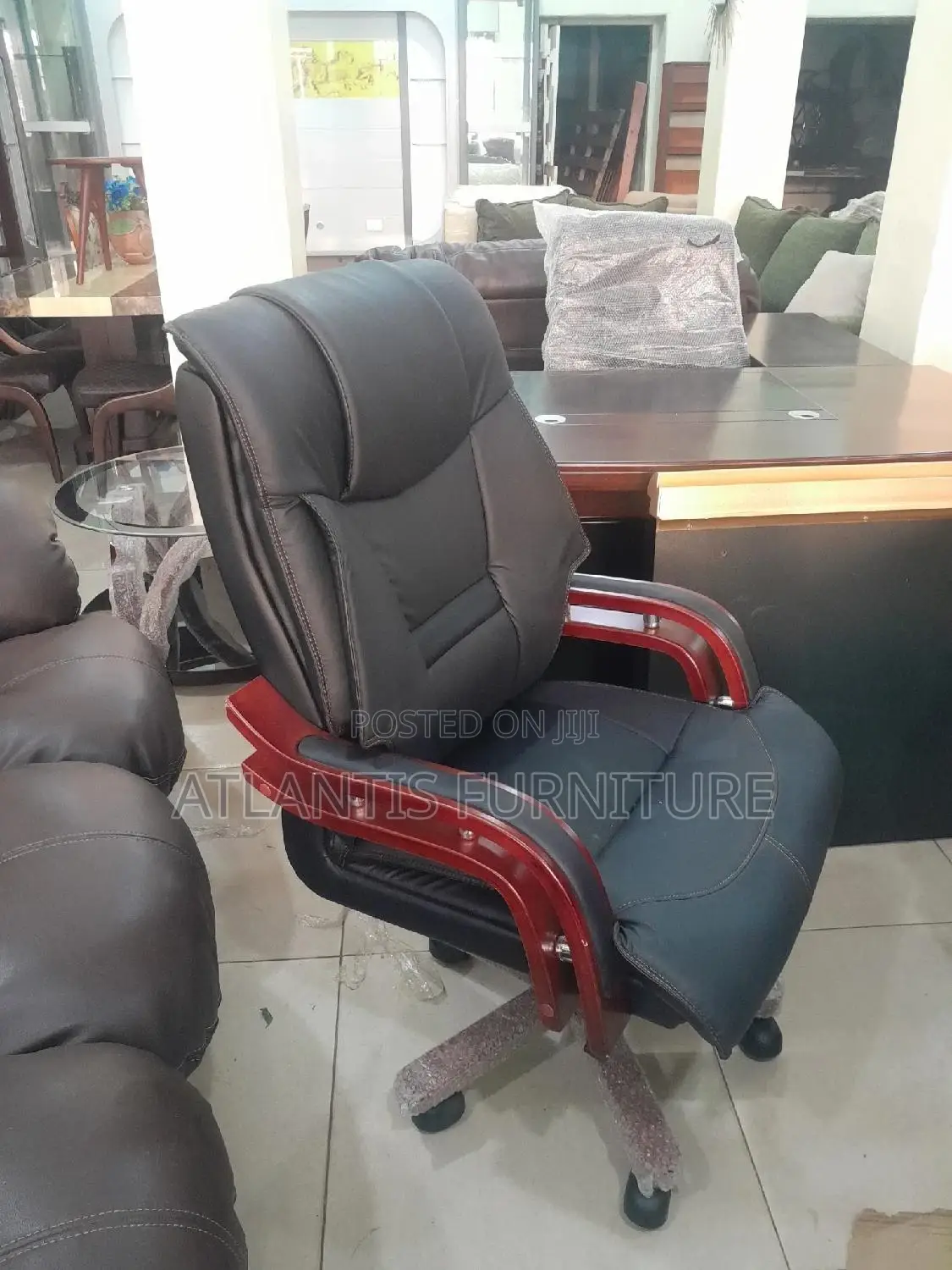 Quality Leather Executive Chair With Wooden Legs and Arms