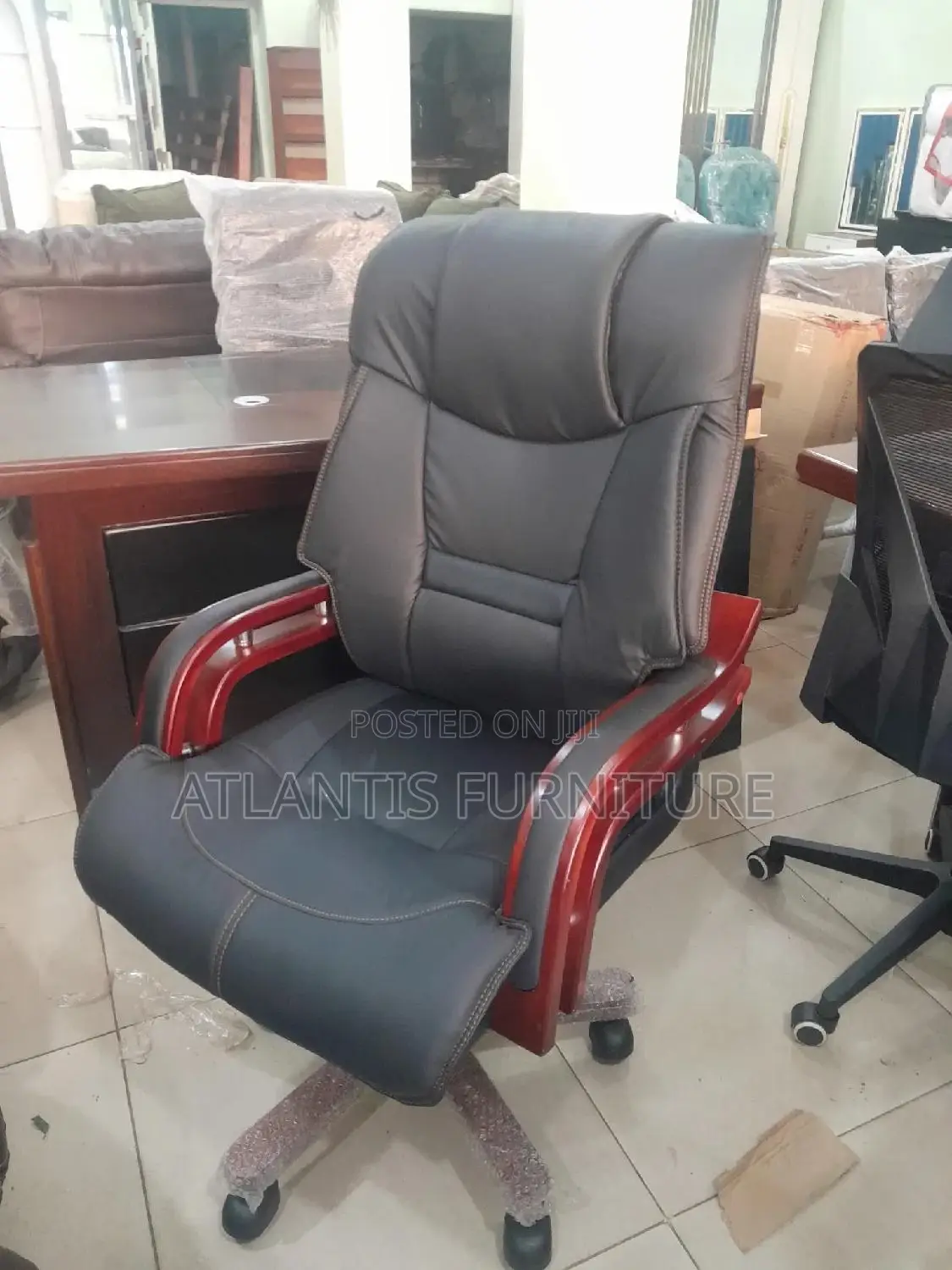 Quality Leather Executive Chair With Wooden Legs and Arms