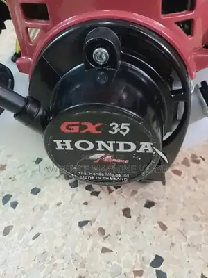 Brush Cutter 4 Stroke Honda