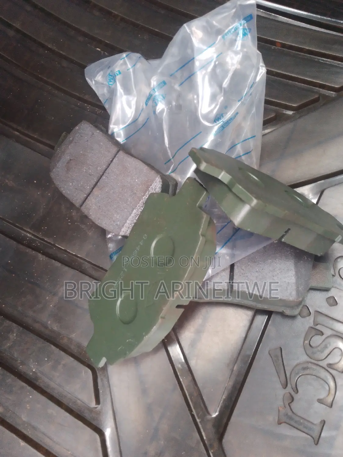Brake Pads for All Saloon and SUV Cars