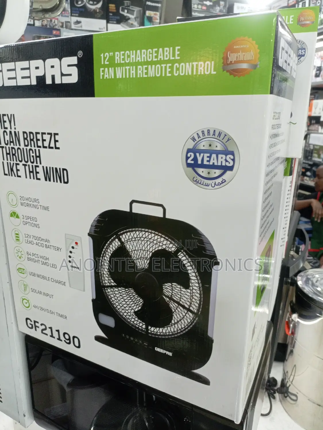 Rechargeable and Soler Table Fan With a Light and Remote