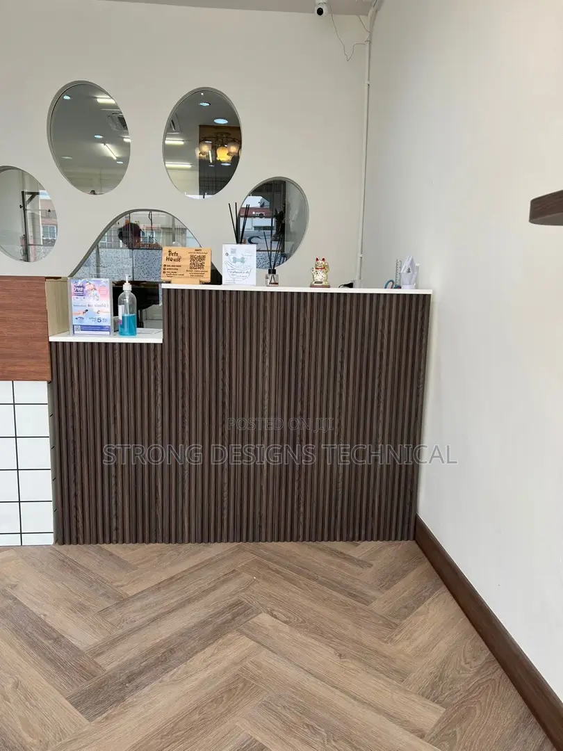 140 Cm Reception Counter Table.