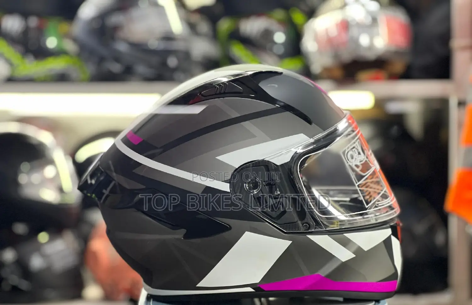 Dot Full Face Helmet