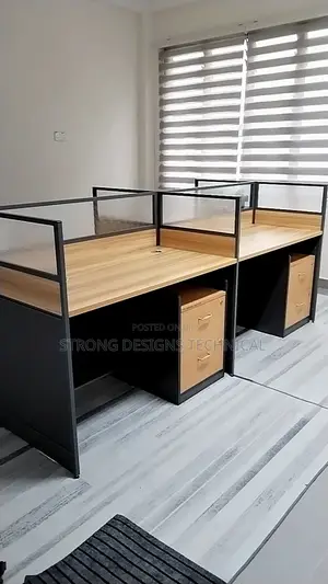 4 Seater Workstation.