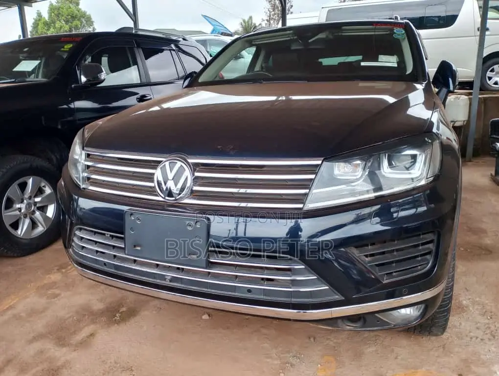 Volkswagen Touareg V6 Executive AWD 4MOTION 2015 Blue