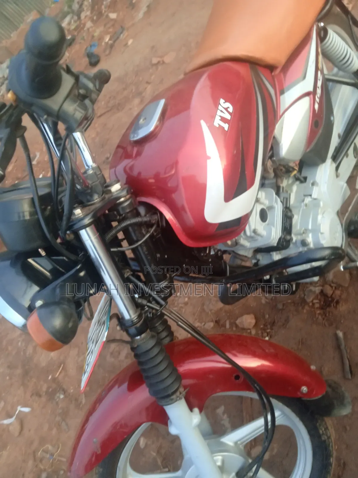 TVS HLX 125 2023 Red