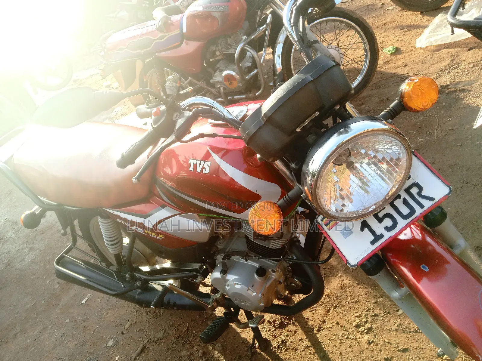 TVS HLX 125 2024 Red