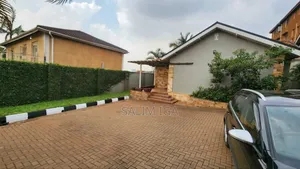 4bdrm Bungalow in Kololo Property, Central Division for rent