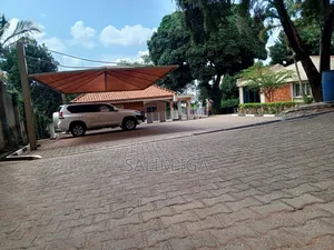 4bdrm Bungalow in Kololo Property, Central Division for rent