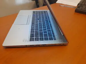 Laptop HP EliteBook 840 G5 8GB Intel Core I5 SSD 256GB