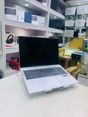 Photo - New Laptop HP EliteBook 860 G9 16GB AMD Ryzen 7 SSD 512GB
