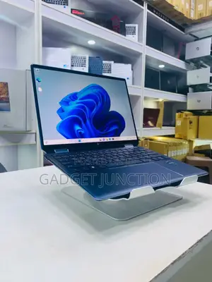 Photo - New Laptop HP Spectre 14 16GB Intel Core I7 SSD 256GB