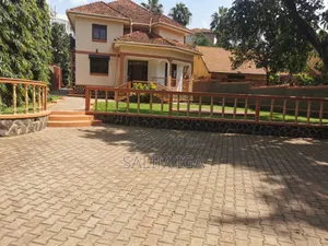 3bdrm Duplex in Kololo Property, Central Division for rent