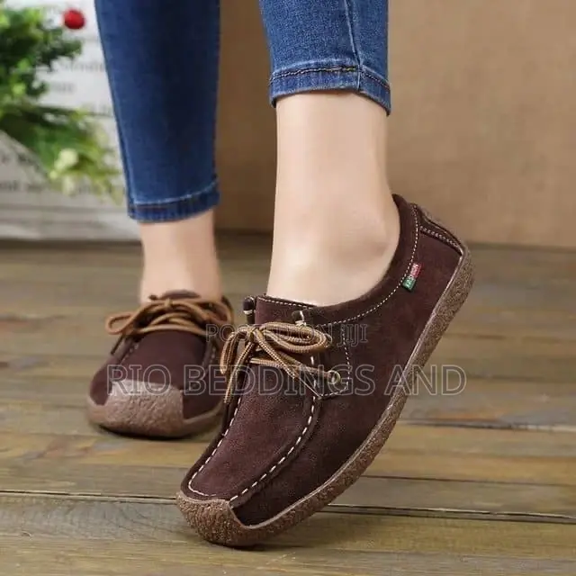 Ladies Sneakers Shoe