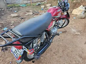 TVS HLX 125 2018 Red