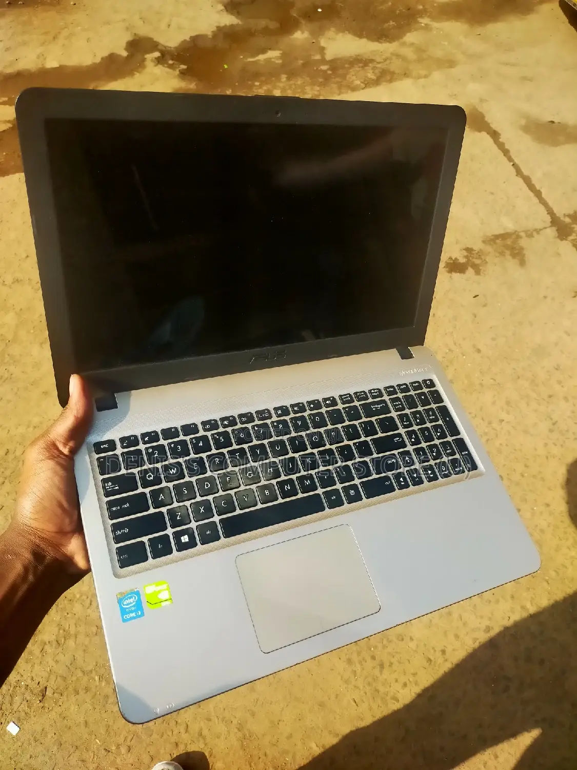 Laptop Asus A42JY 4GB Intel Core I3 HDD+SSD 256GB
