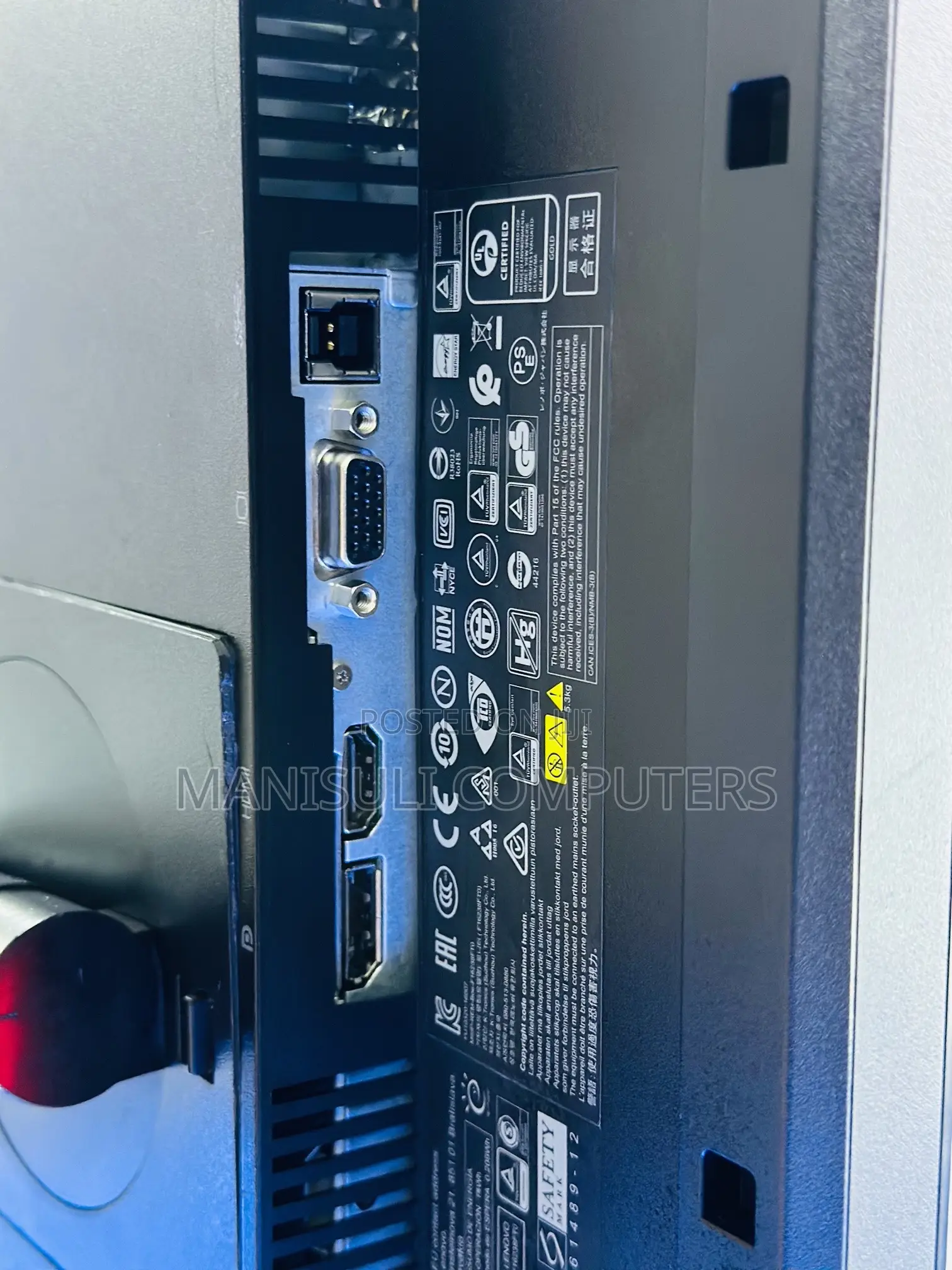 Monitor Lenovo 24 Inch Screen Ips VGA, USB 3.0, HDMI, DP.