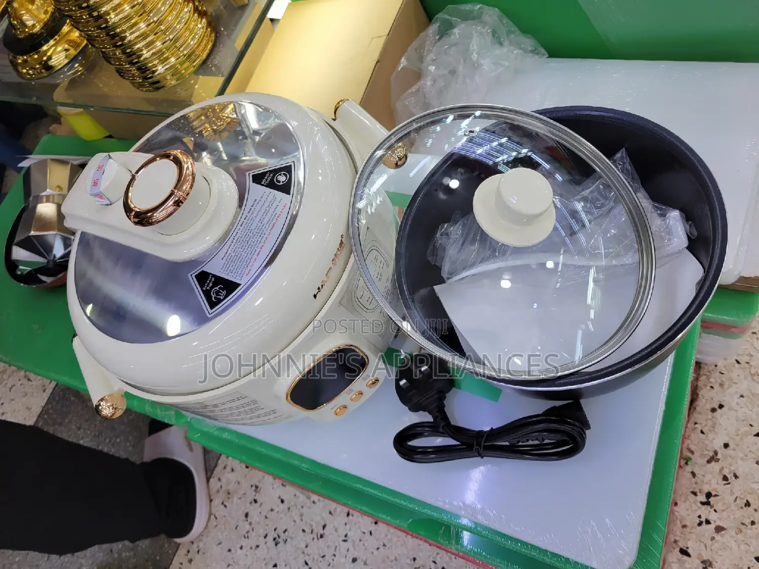 Multifunctional Electric Pressure Cooker 4L