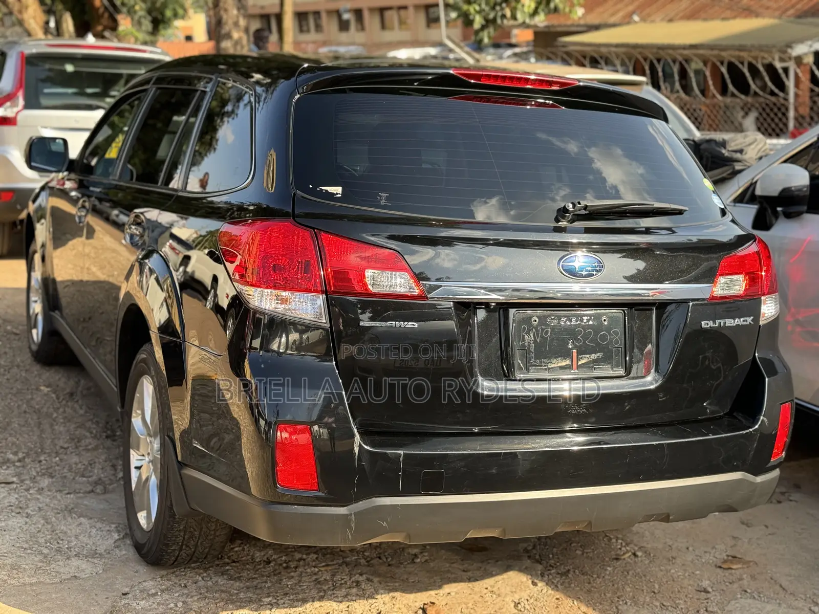 Subaru Outback 2011 Black