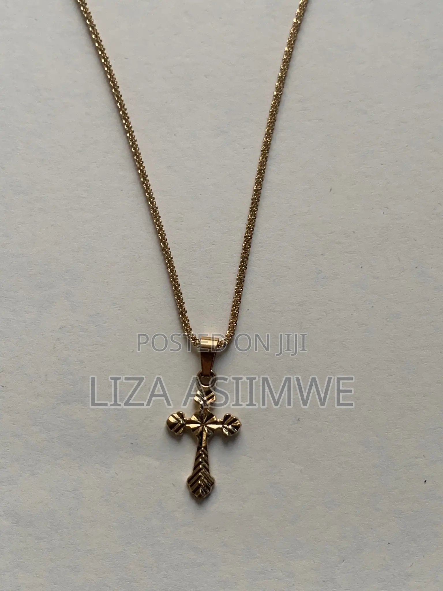 Simple Necklaces With a Cross Pendant
