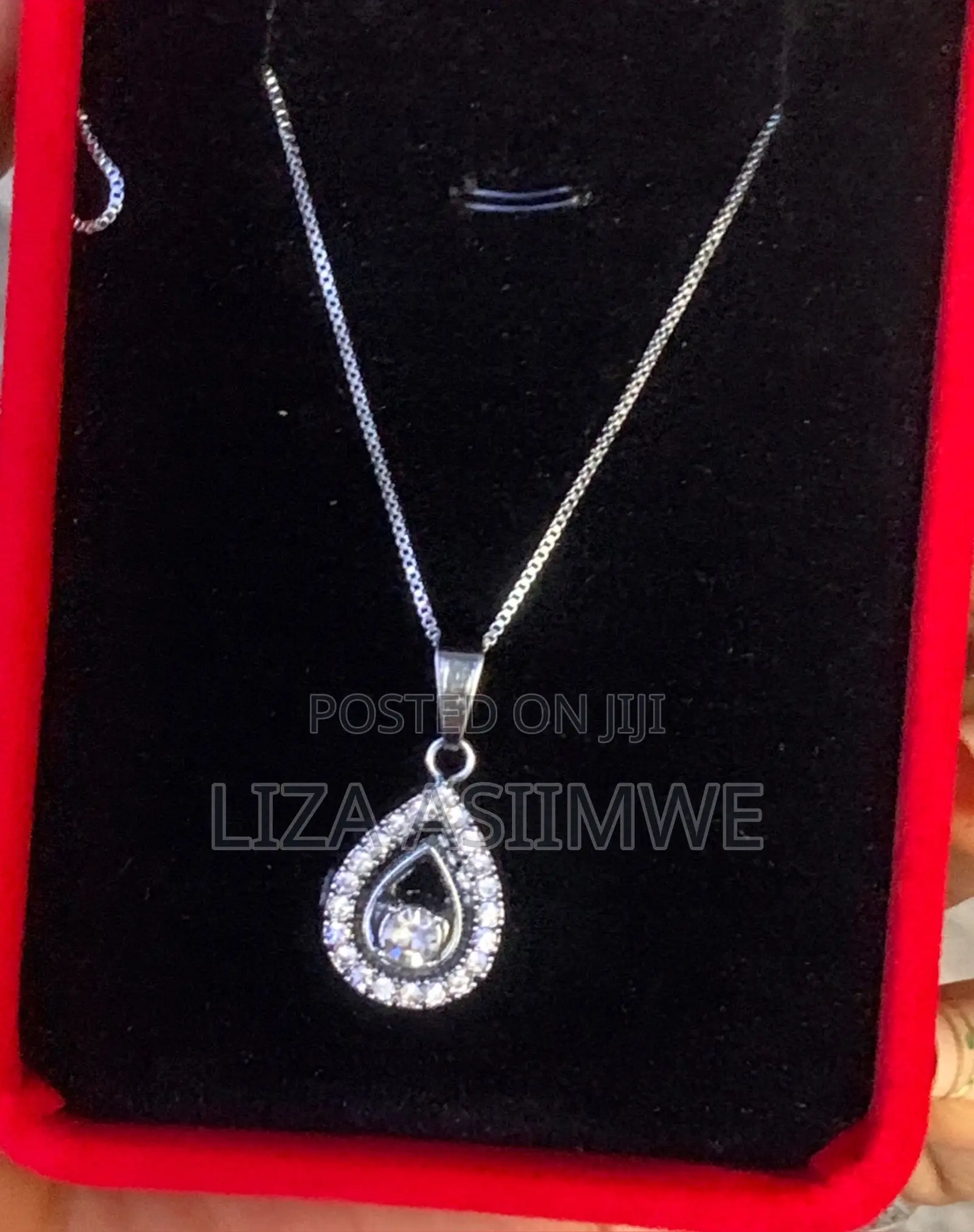 Simple Lady’S Necklaces