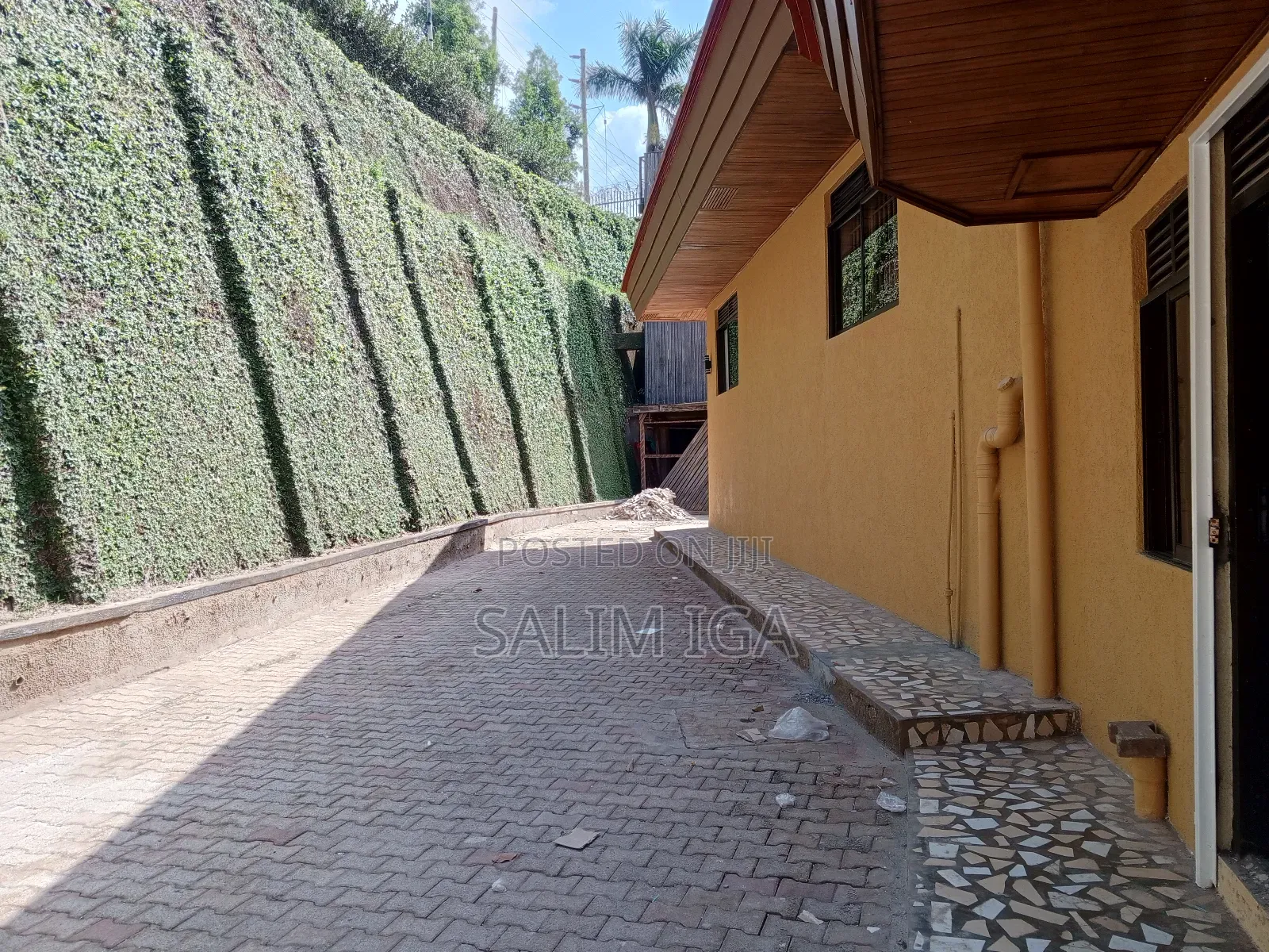 8bdrm Maisonette in Kololo Property, Central Division for rent