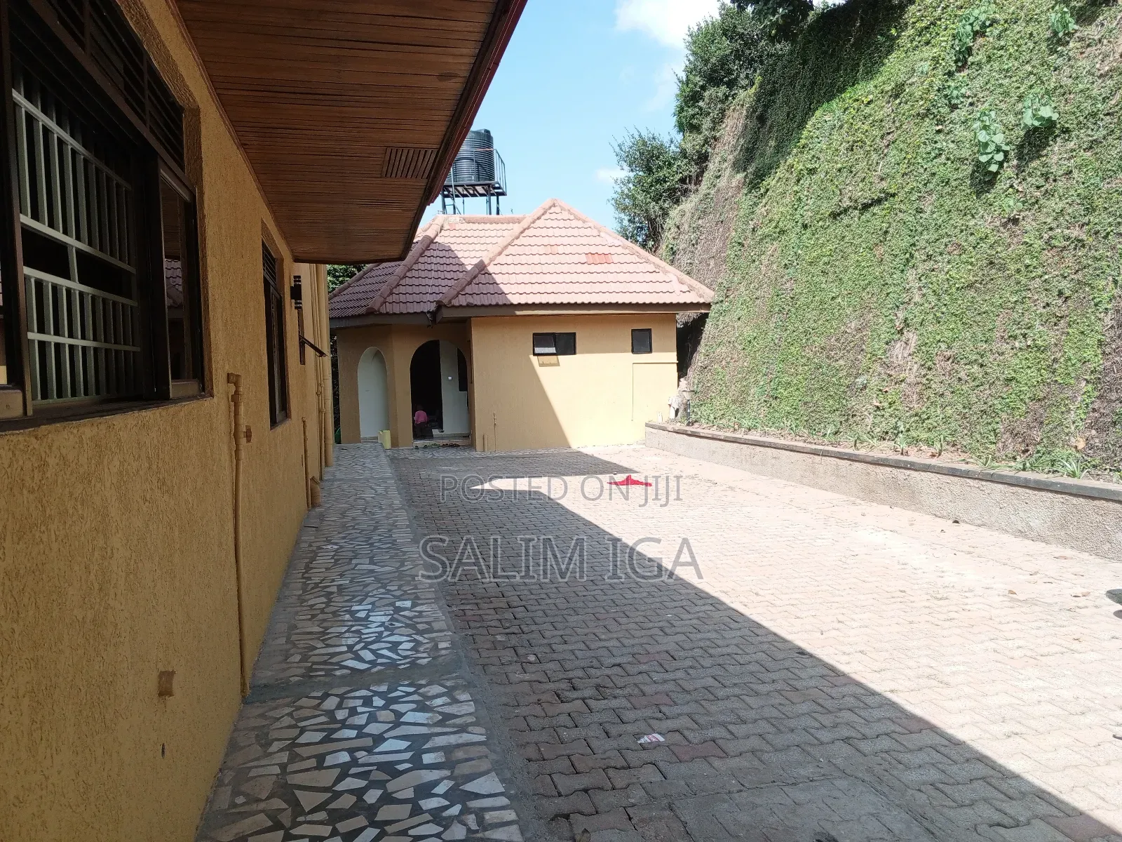 8bdrm Maisonette in Kololo Property, Central Division for rent