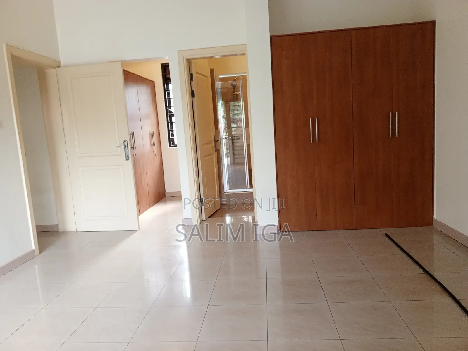 3bdrm Townhouse / Terrace in Kololo Property, Central Division