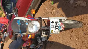Bajaj Boxer 125 2022 Red