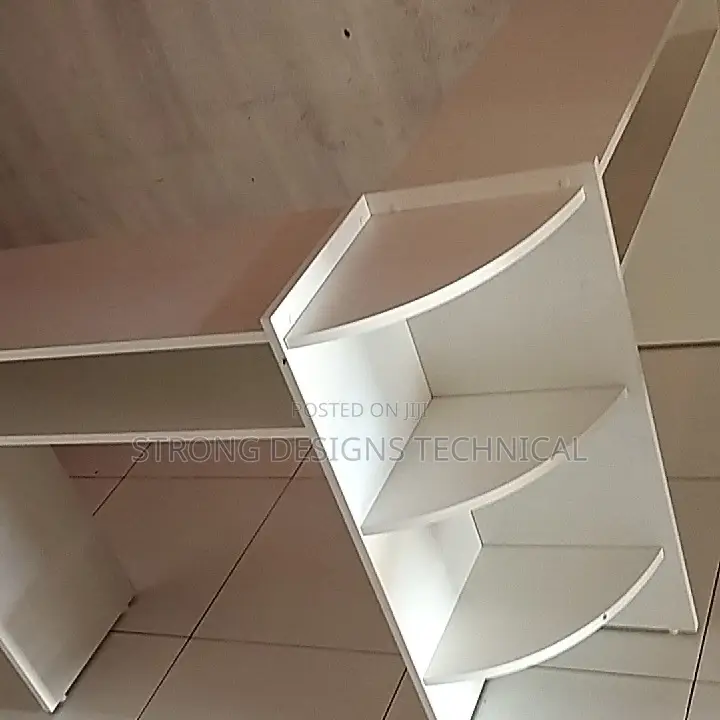 L Shaped Manicure Table AND Nail Polish Display Set