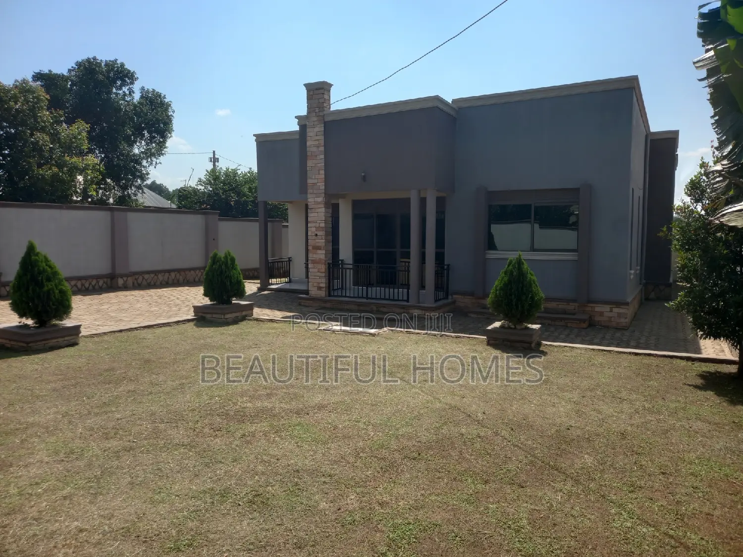Furnished 4bdrm House in Kira for sale